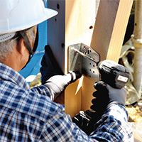 耐震補強工事のプロの目で選ぶ補強材と工事法で耐震改修